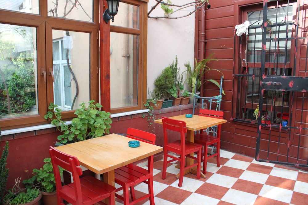 OTTOMAN ELEGANCE HOTEL 33/42
