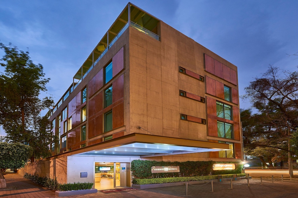 City Express Suites by Marriott Ciudad de Mexico Anzures in MEXICO CITY