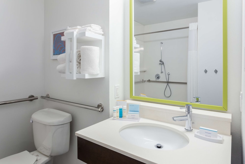 Hampton Inn And Suites Orlando International Drive North Fl 16/52