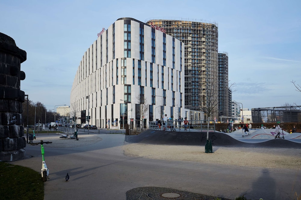Scandic Frankfurt Hafenpark 60/64