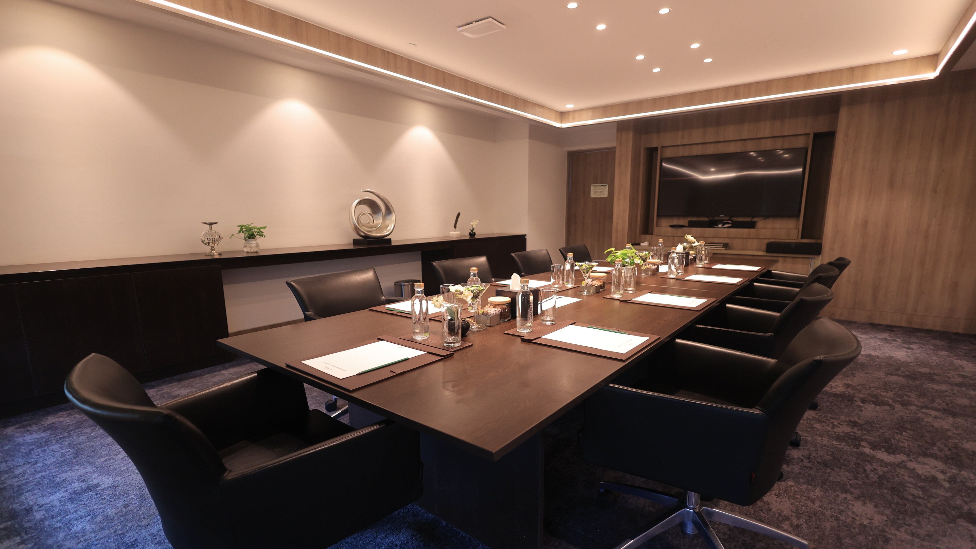 Holiday Inn Gurugram Sector 90 67/77