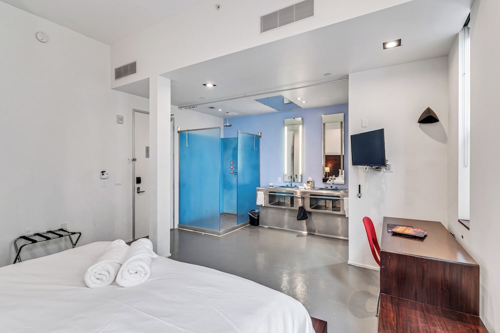 The Keating Hotel by Pininfarina 16/53