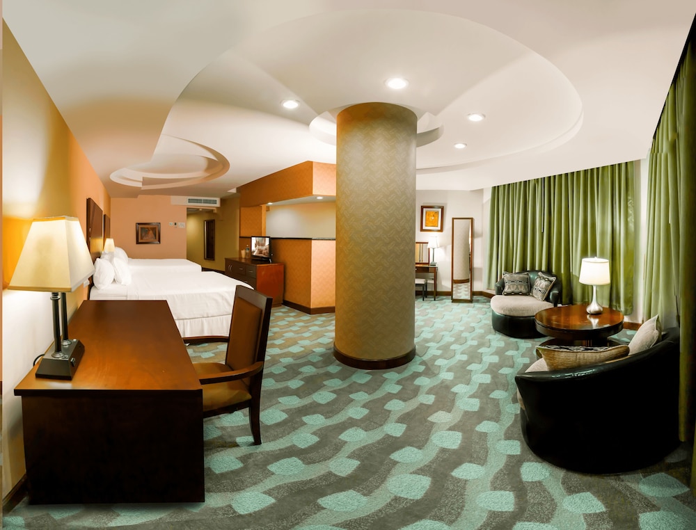 Plaza Juan Carlos Hotel 50/63