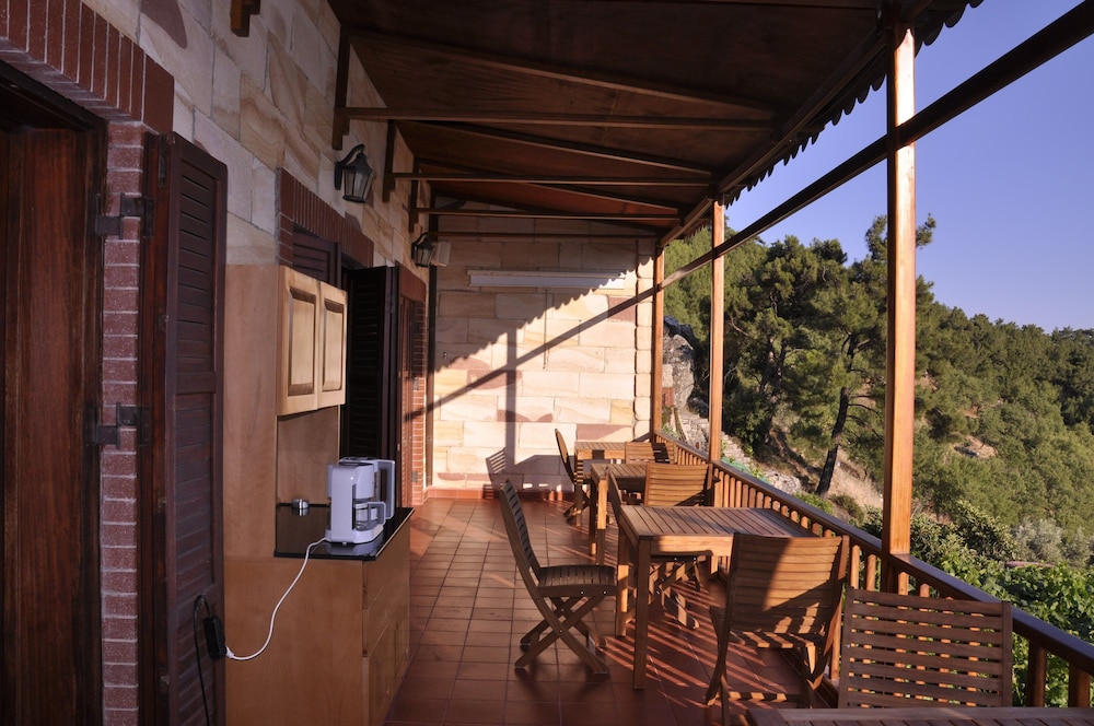 Villa Vino 22/35