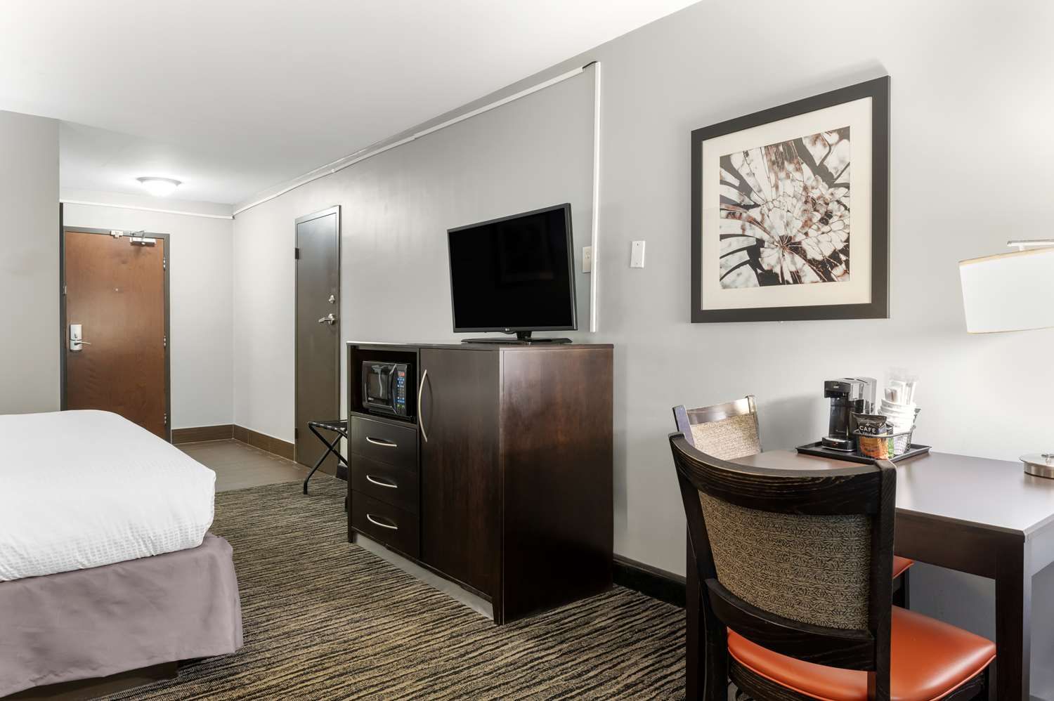 Best Western University Inn At Valparaiso 11/16
