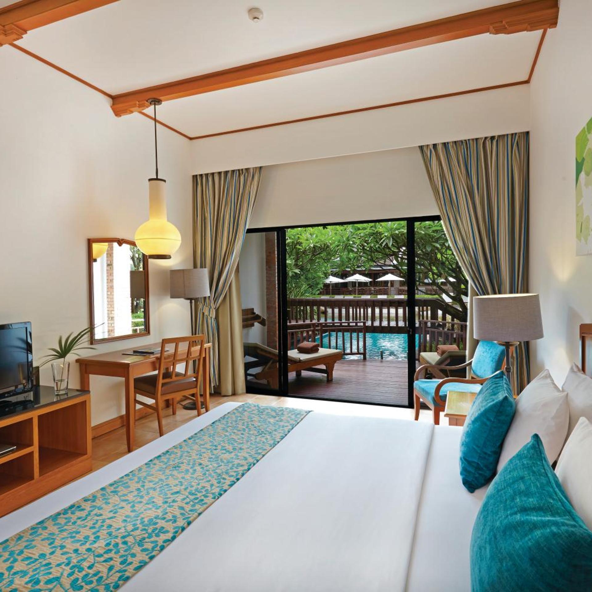 Deluxe, Double Bed, Pool Access