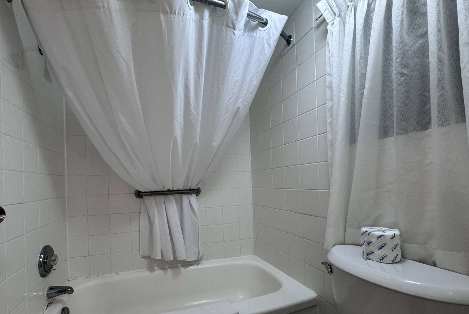 Super 8 By Wyndham Guelph 15/21
