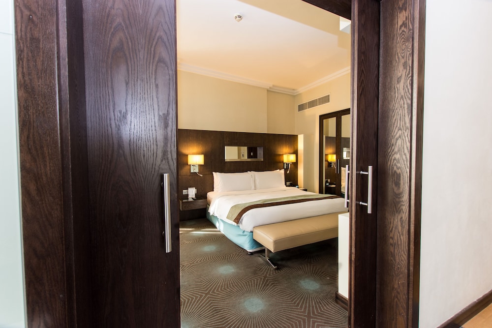 Room at HOLIDAY INN ABU DHABI HOTEL, ABU DHABI