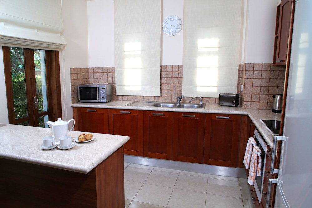 Aphrodite Hills Rentals - Junior Villas 7/50