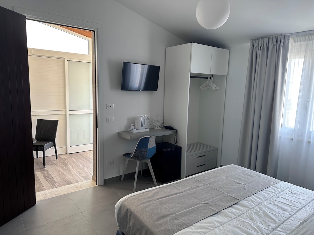 Hotel Baia Di Venere 18/50
