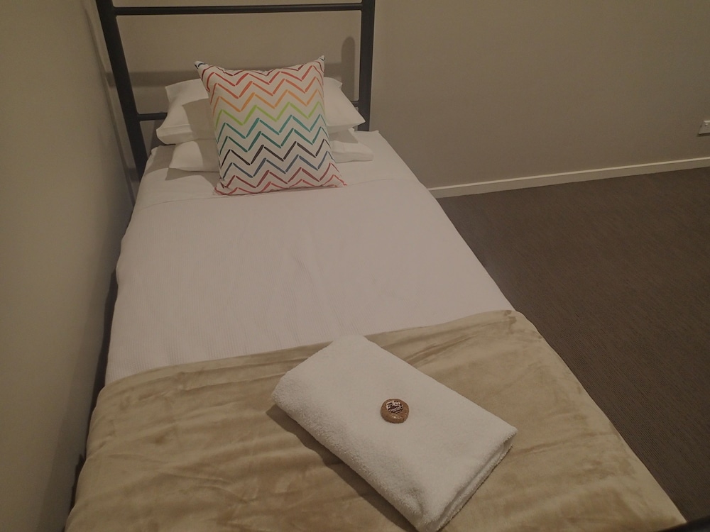DUNGOWAN HOLIDAY ACCOMODATION 34/75