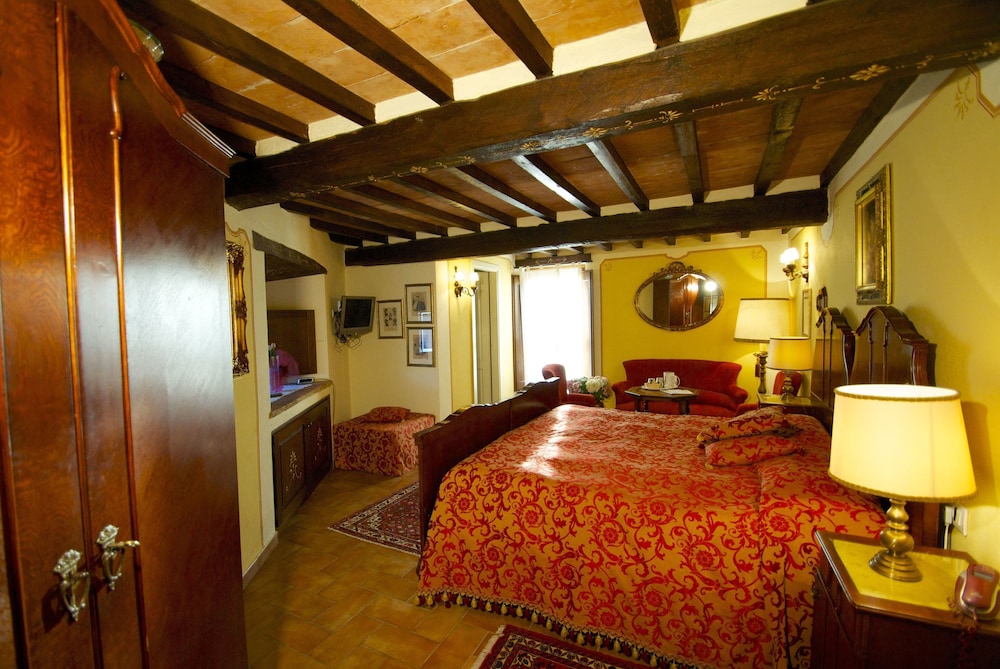 Albergo Torre Sangiovanni 27/75