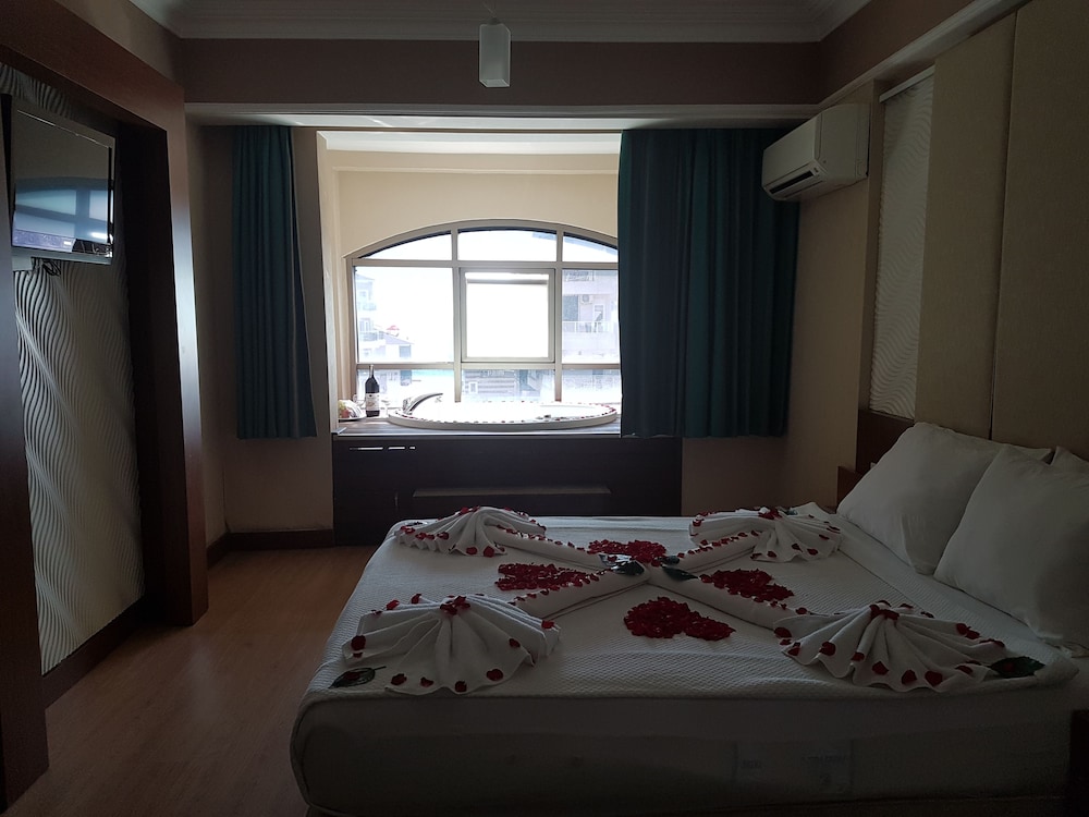 Tac Premier Hotel Spa 53/74