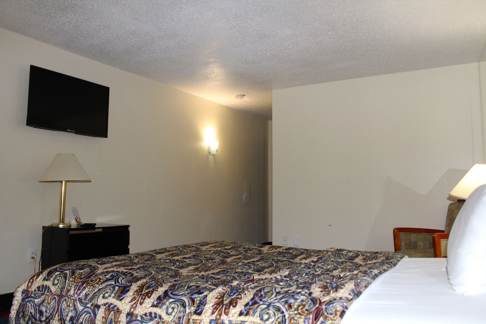 STANDARD, QUEEN BED
