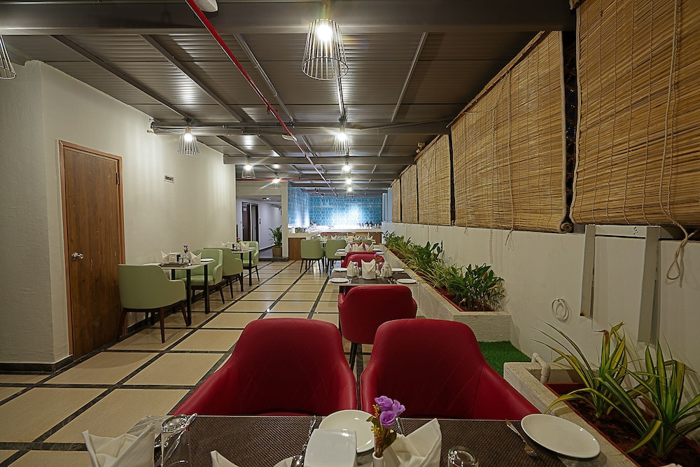 Grand Continent, Malleshwaram - A Sarovar Portico Affiliate Hotel 38/54