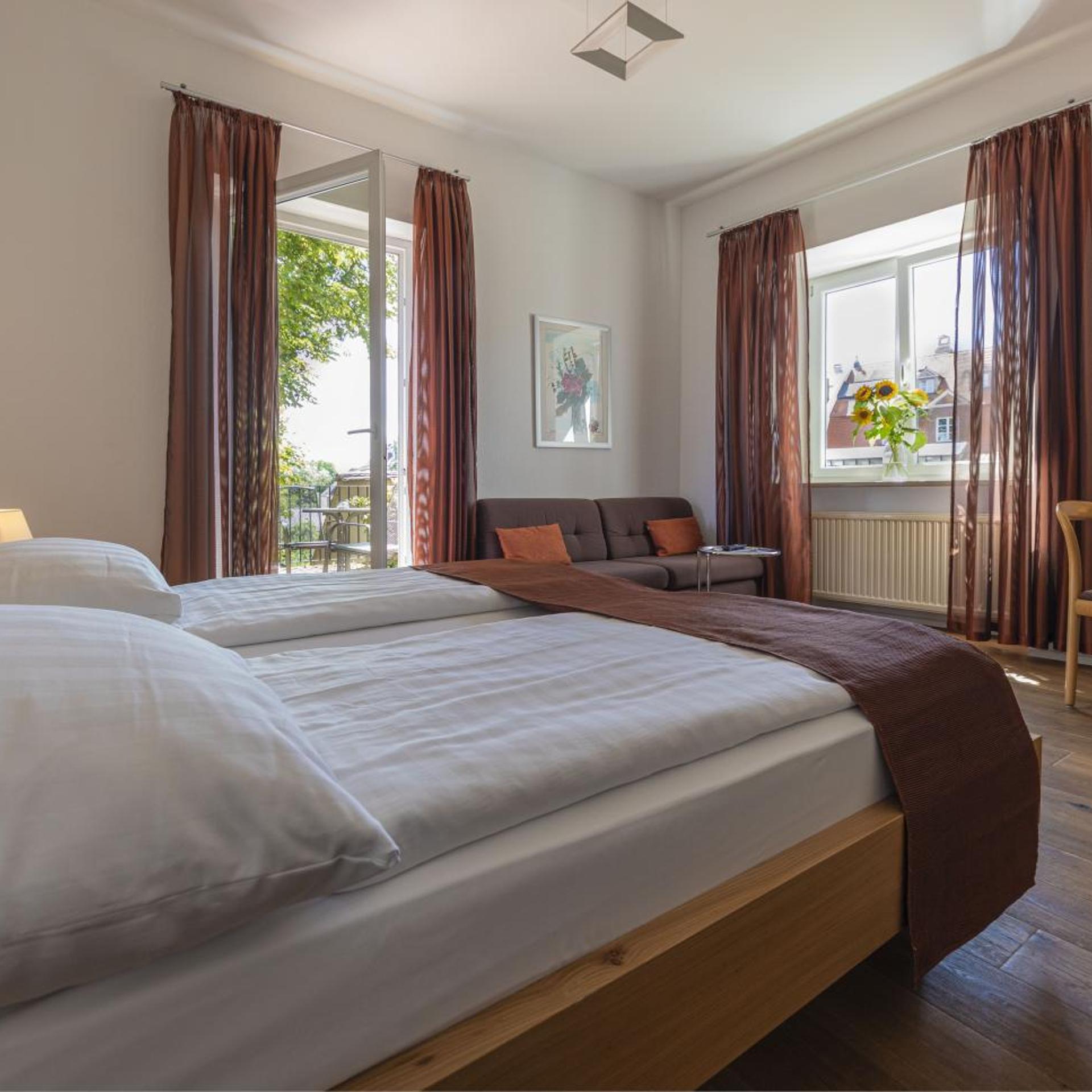 غرفة كومفورت بسرير مزدوج