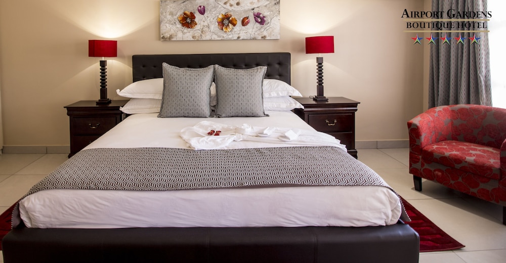 Airport Gardens Boutique Hotel 20/68