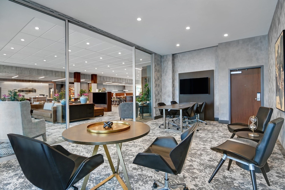 Courtyard Hamilton 35/43
