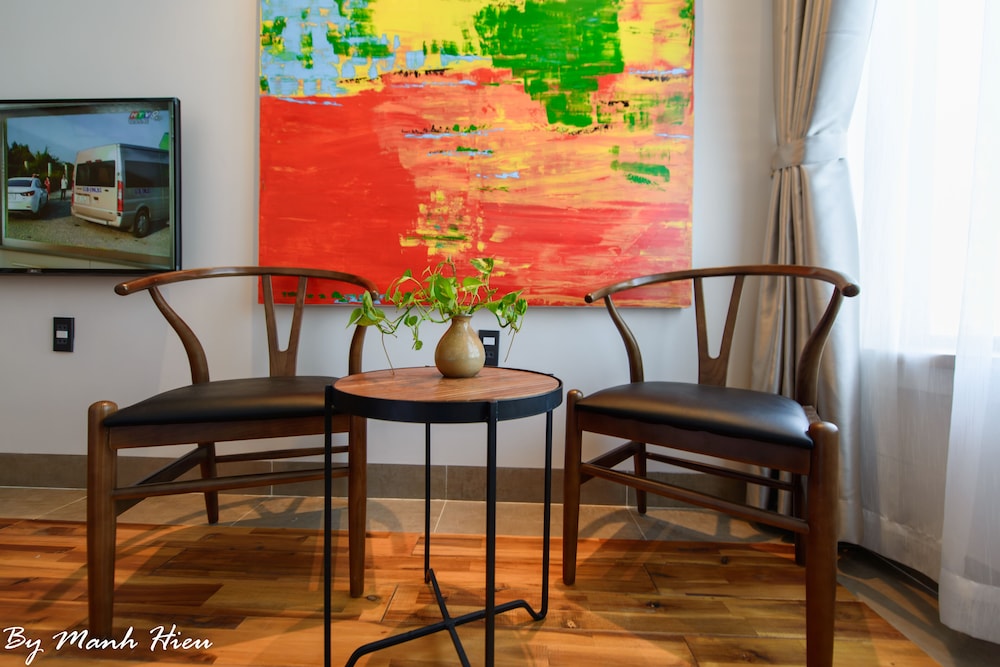 Mojzo Inn Boutique 31/50
