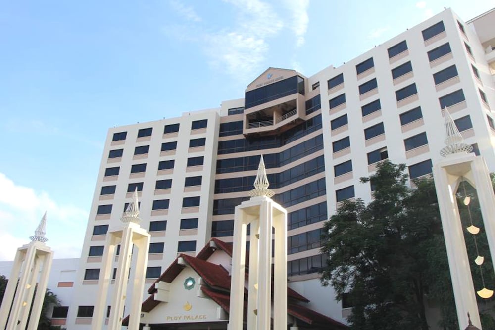 Ploy Palace Hotel 1/38