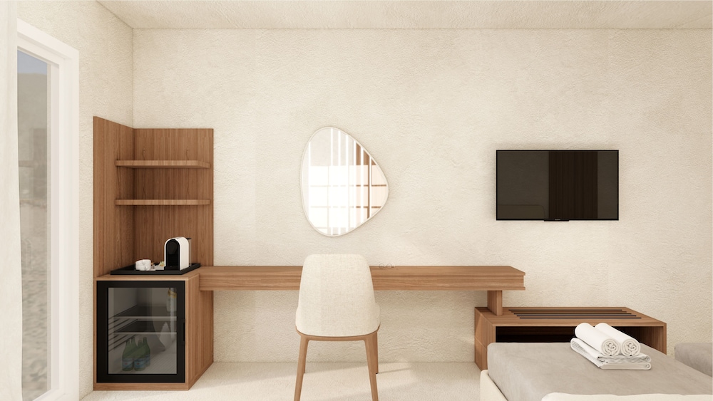 Ilio Mare Beach Hotel by GHH 64/75