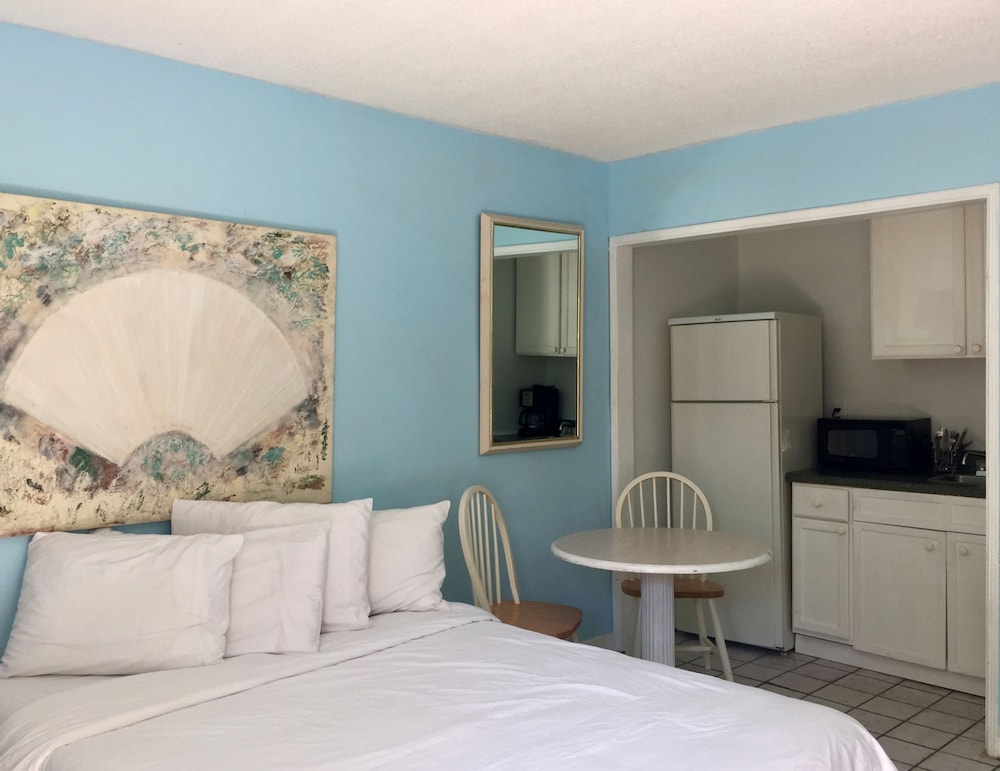 The St Maurice Beach Inn 13/66