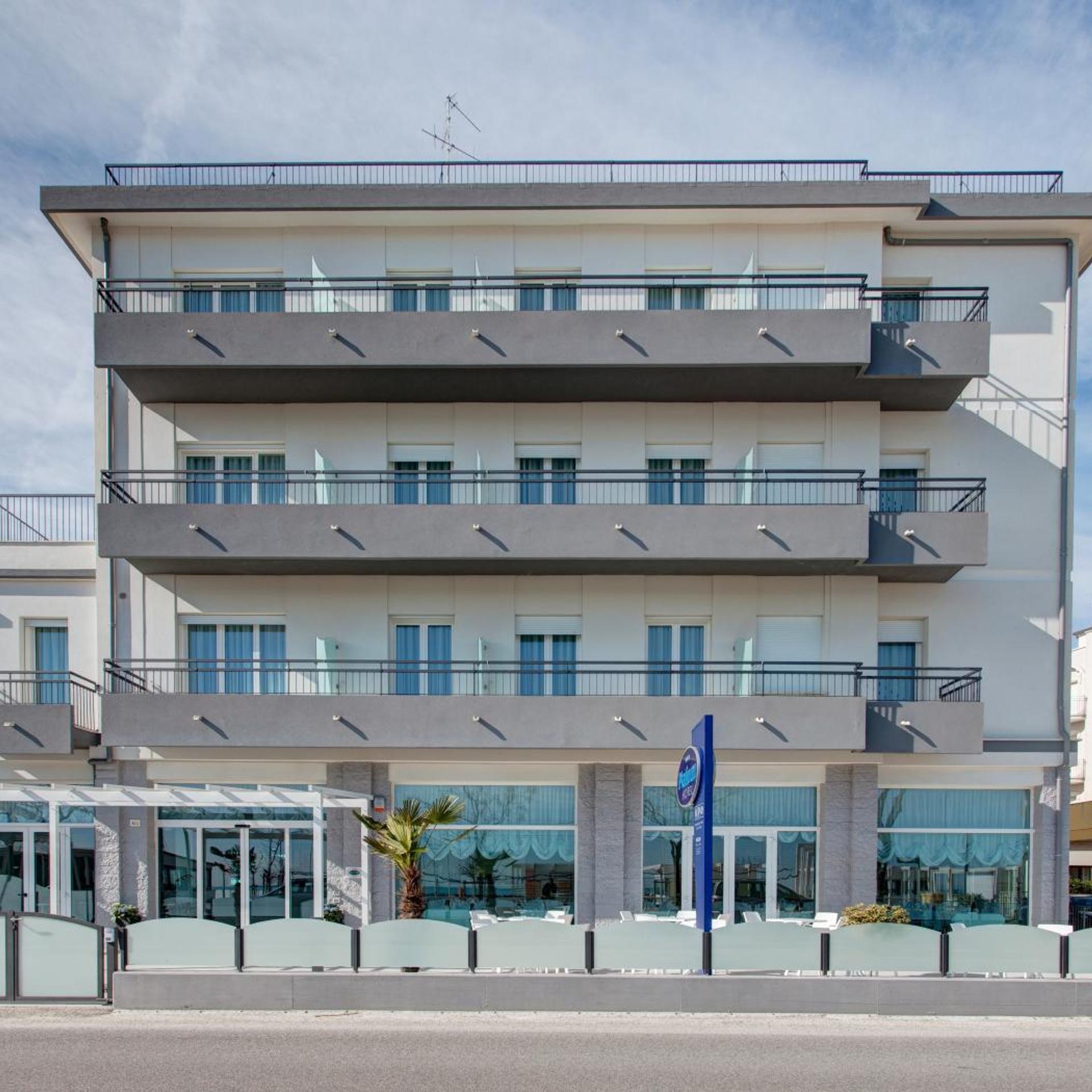Hotel Platinum 1/55