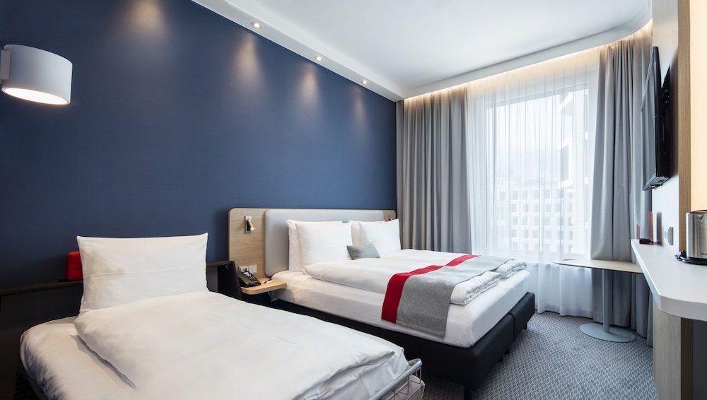 Holiday Inn Express MUNICH CITY WEST 23/80