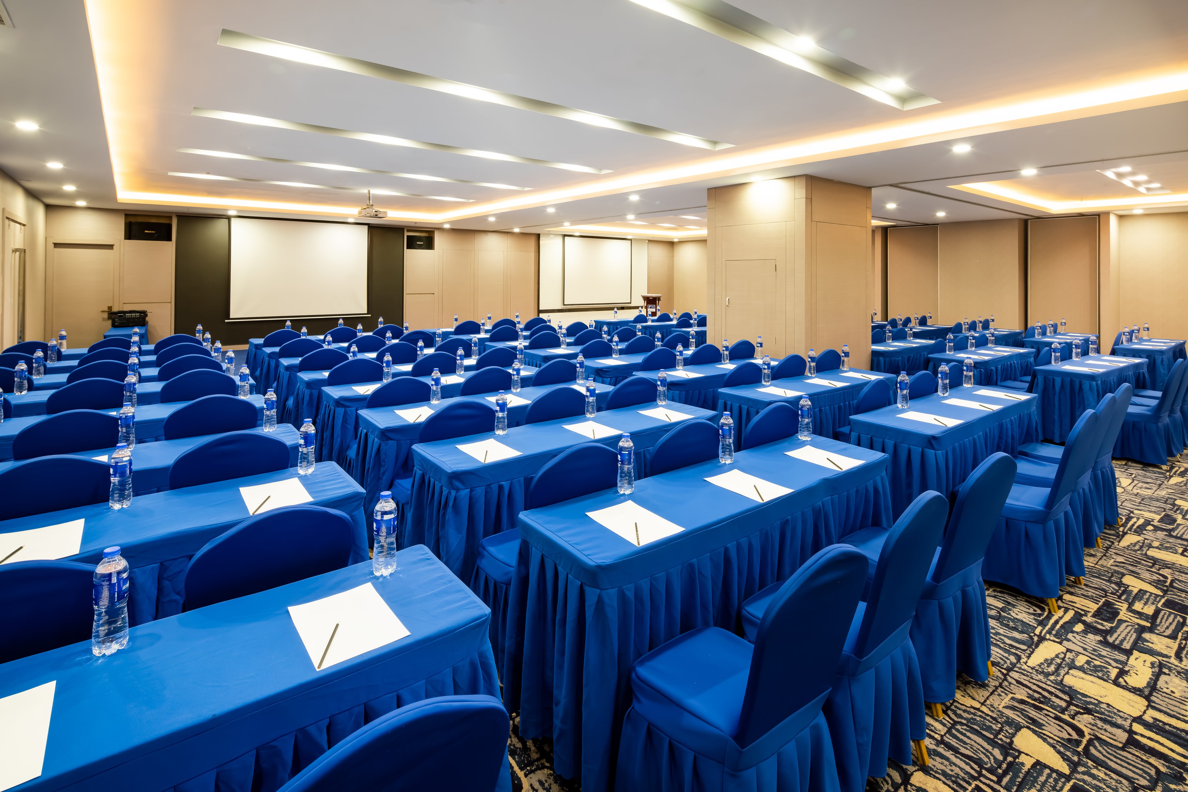 Holiday Inn Express SHENYANG NORTH STATION 23/36