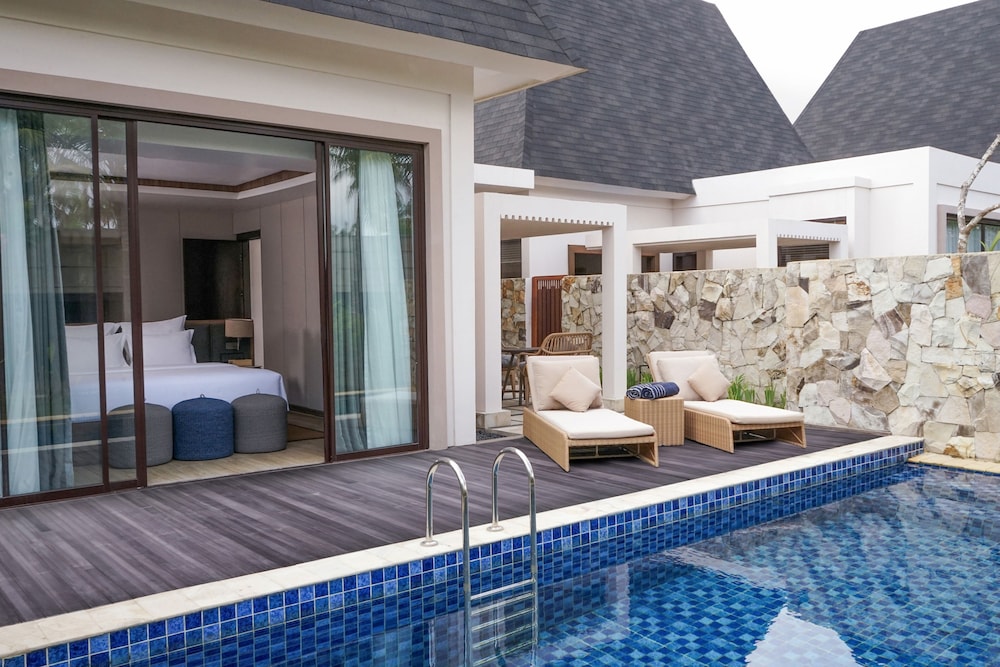 Pullman Lombok Merujani Mandalika Beach Resort 19/48