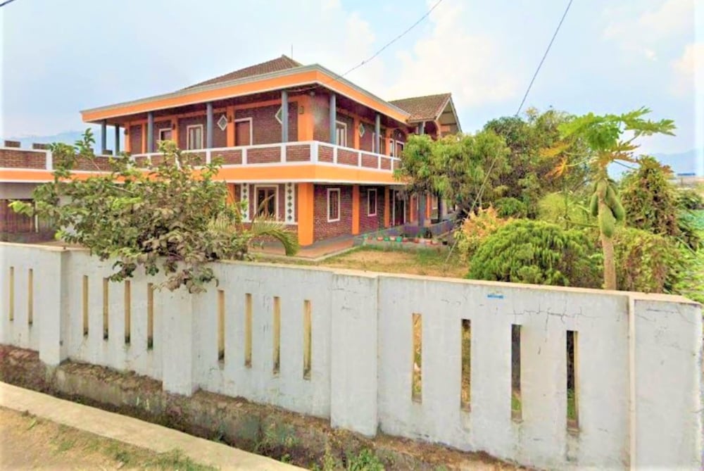 Villa Orange Lembang Pengkolan 4/24