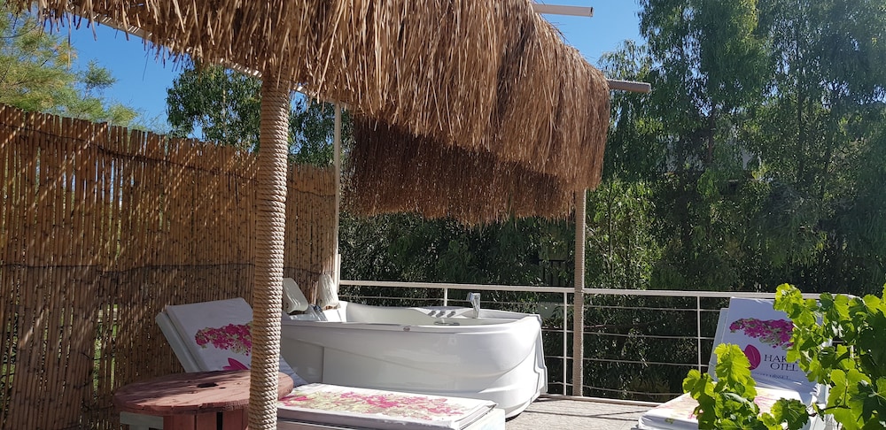 Hakan Hotel 42/50