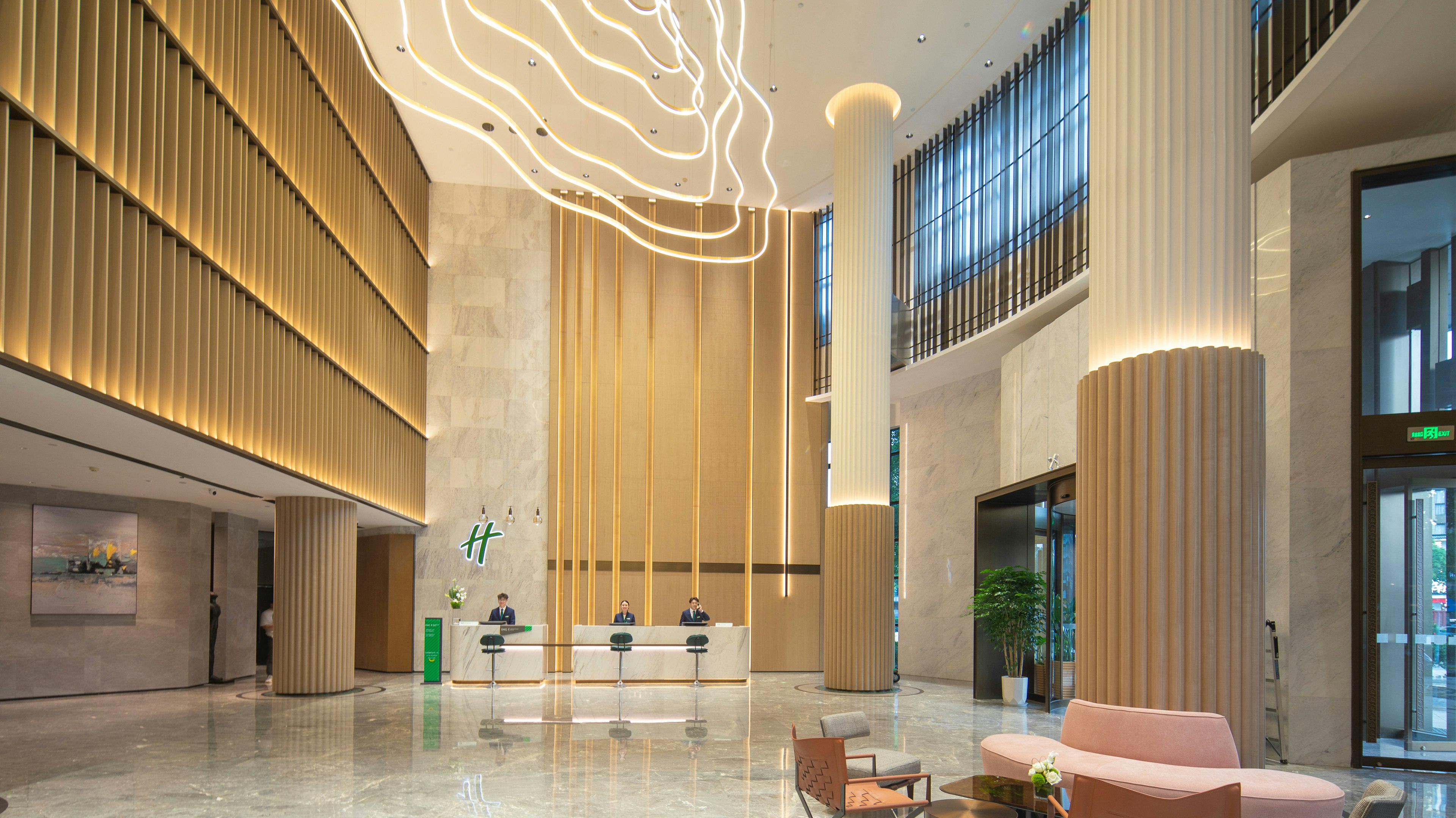 Holiday Inn TongXiang 7/50