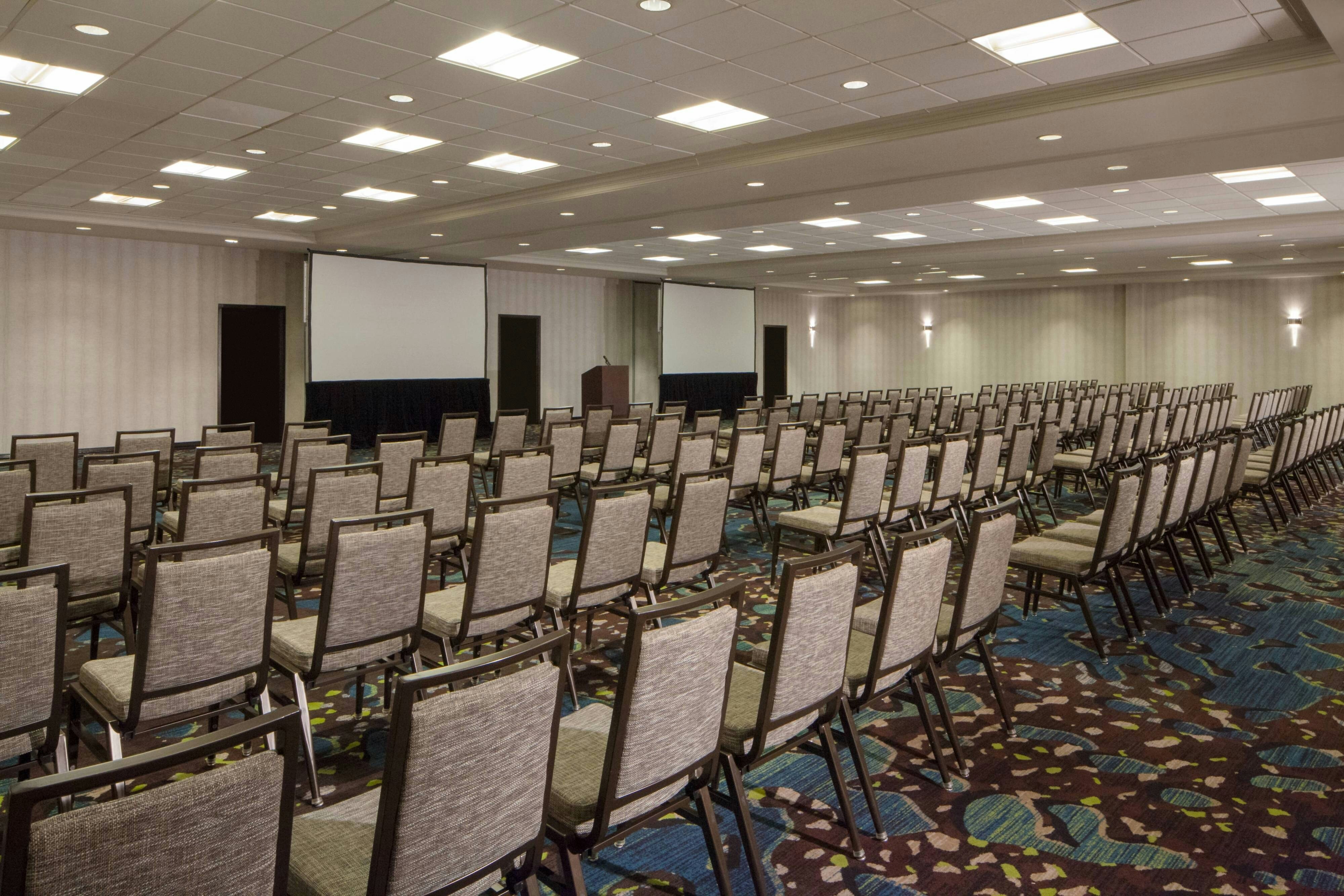 Marriott Suites Dallas Market Center 50/62