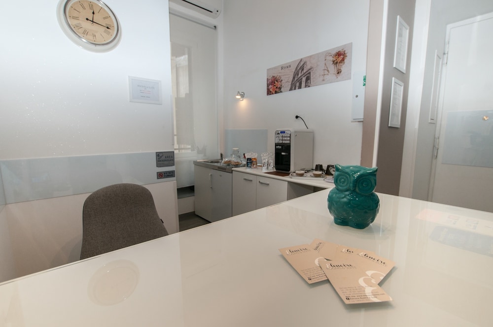 Elenoire Rooms & Suite 21/48