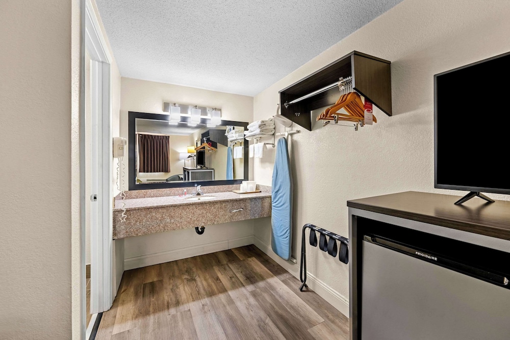 Econo Lodge Kingsport East 37/38