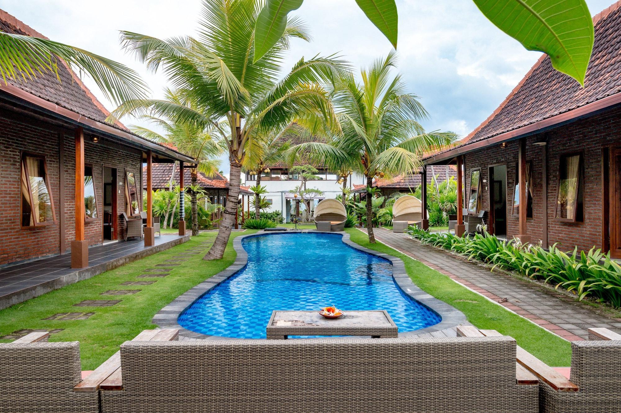 Arton Resort & Beach Club 21/23