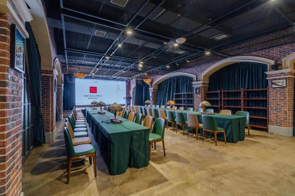 Echarm Hotel (Hefei Changjiang West Road West Qilitang subway station store) 52/53