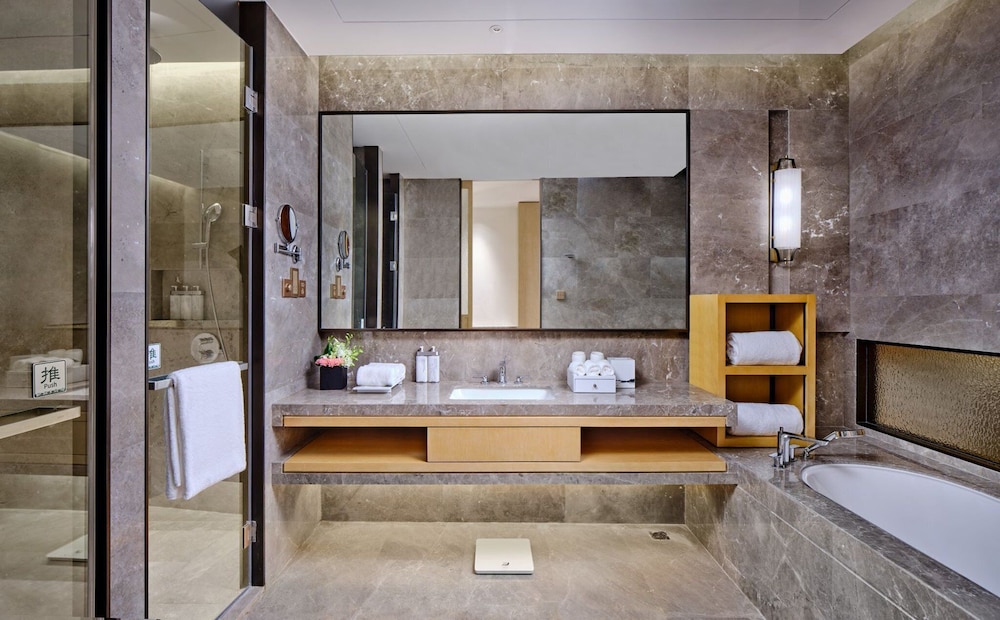 Hualuxe Suzhou Bay Hot Spring Resort 72/72
