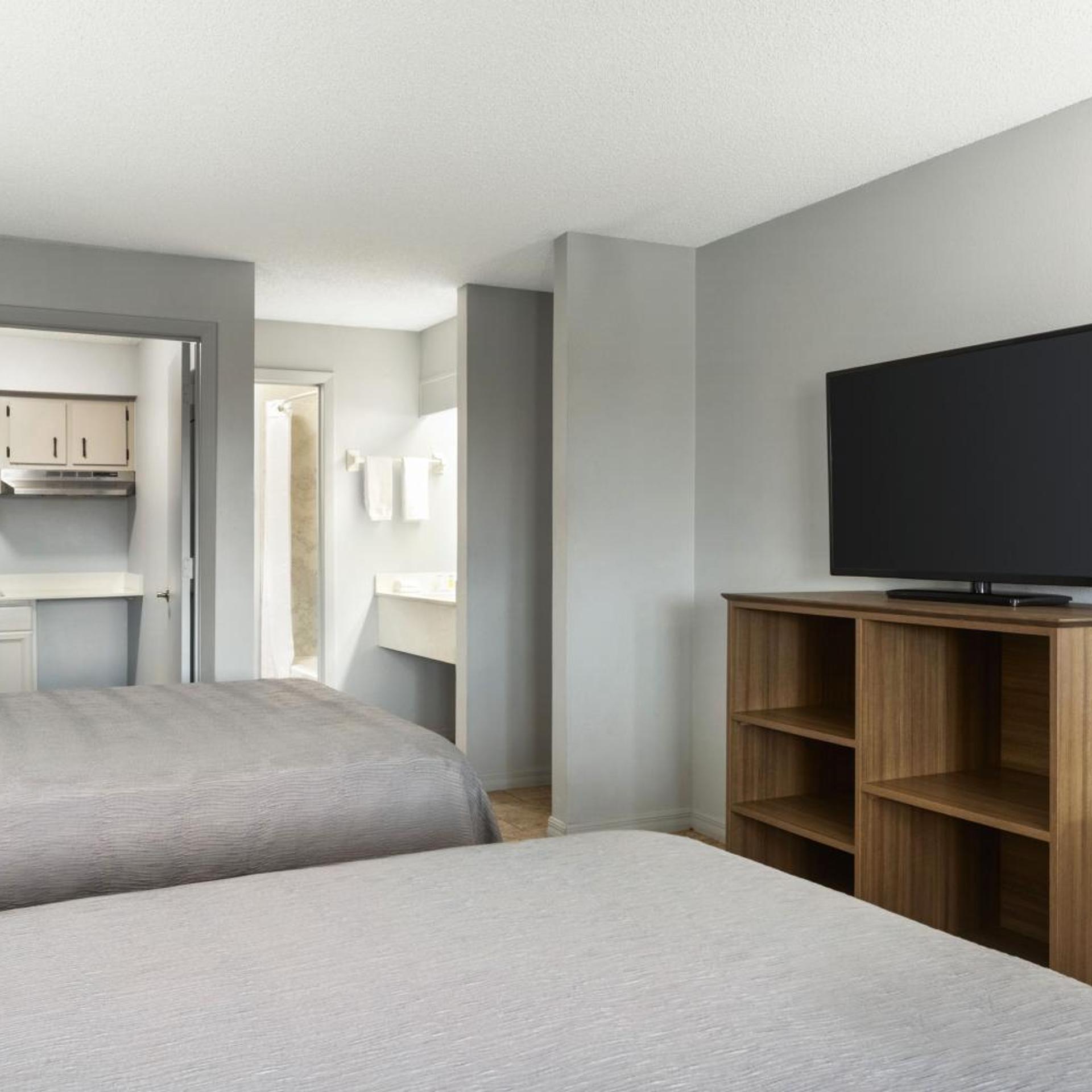 Home Inn & Suites Orlando-Apopka 10/21