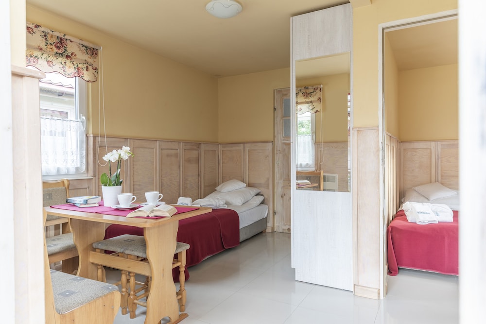 Bursztyn Medical Spa & Wellness 58/74