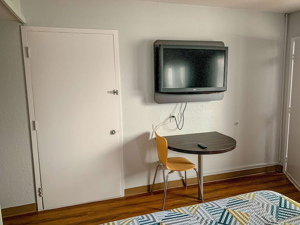 Motel6 Dayton, OH 25/46