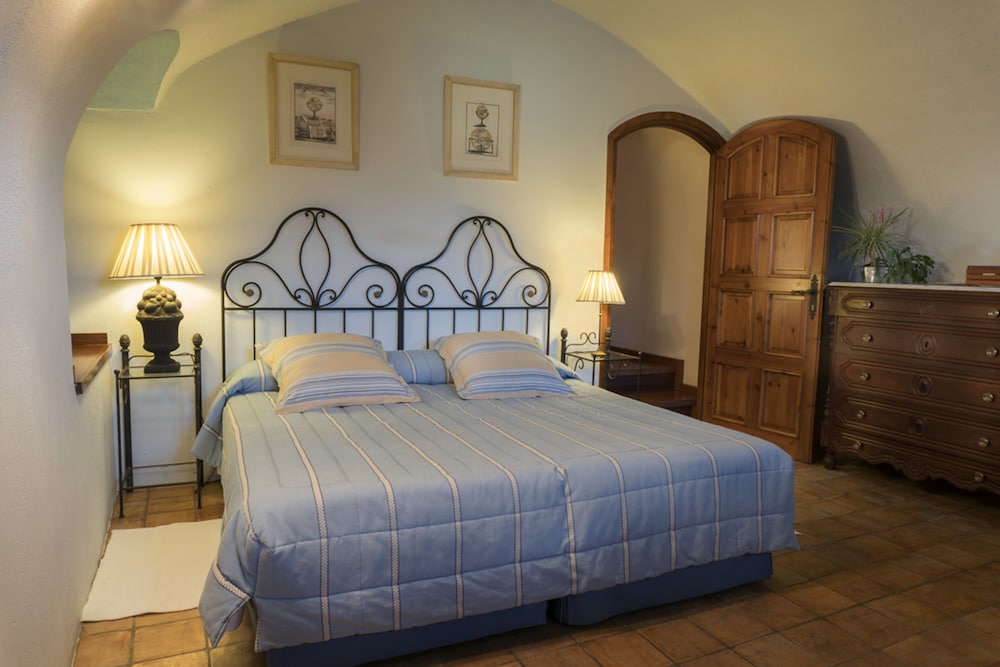 El Castell de Ciutat 8/50