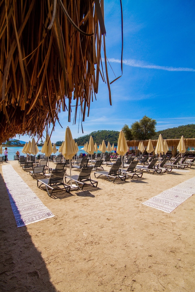 Beach 222 Oludeniz 44/50