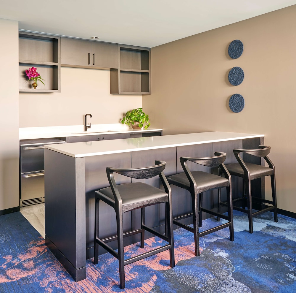 Sable at Navy Pier Chicago, Curio Collection by Hilton 10/59