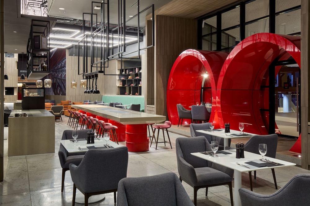 Radisson RED Cebu Mandaue 30/43