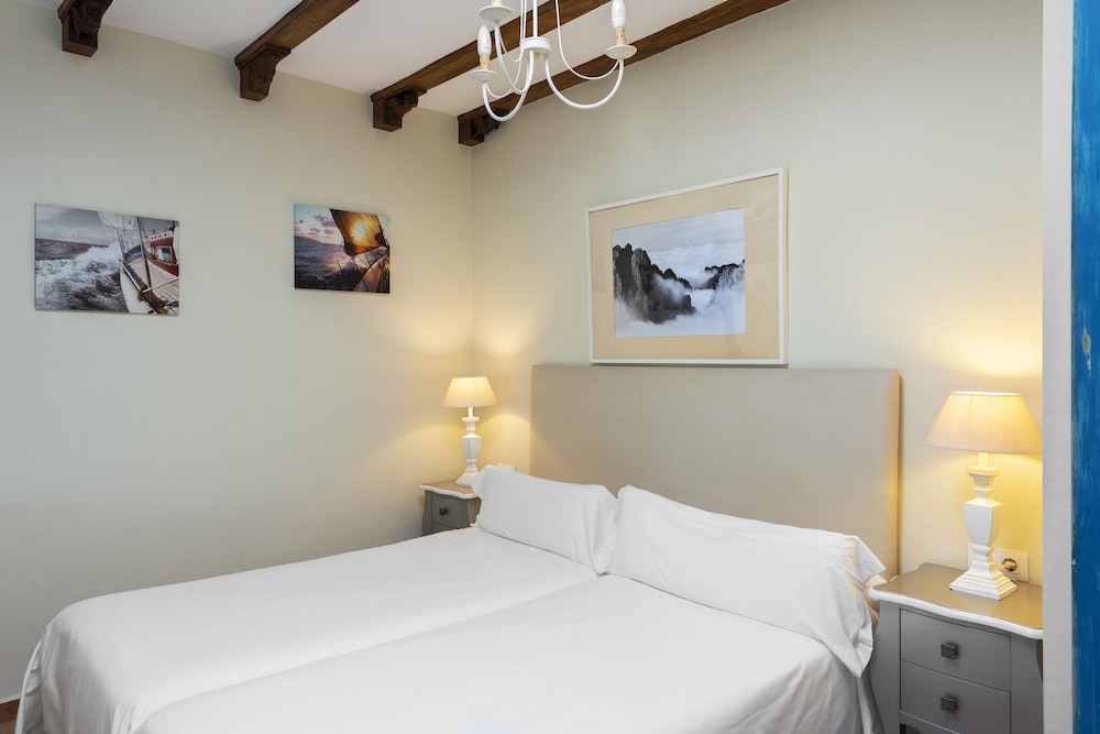 APARTAMENTOS CORTIJO FONTANILLA 4/25