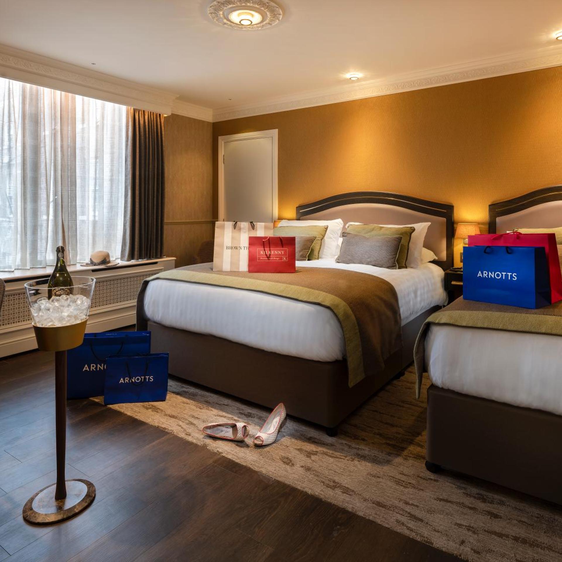 Room, Twin Beds