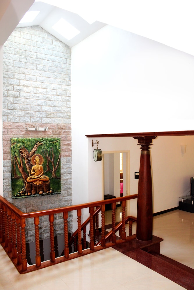 Yercaud Bungalow Stay 6/22