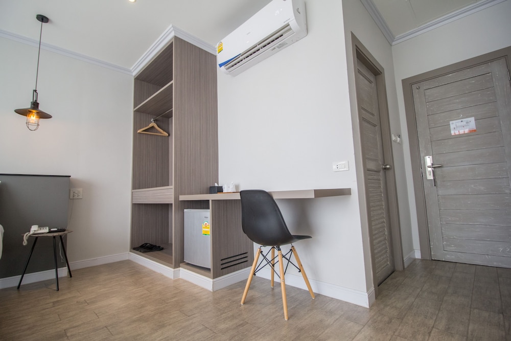 Hataara Hotel Huahin 40/46